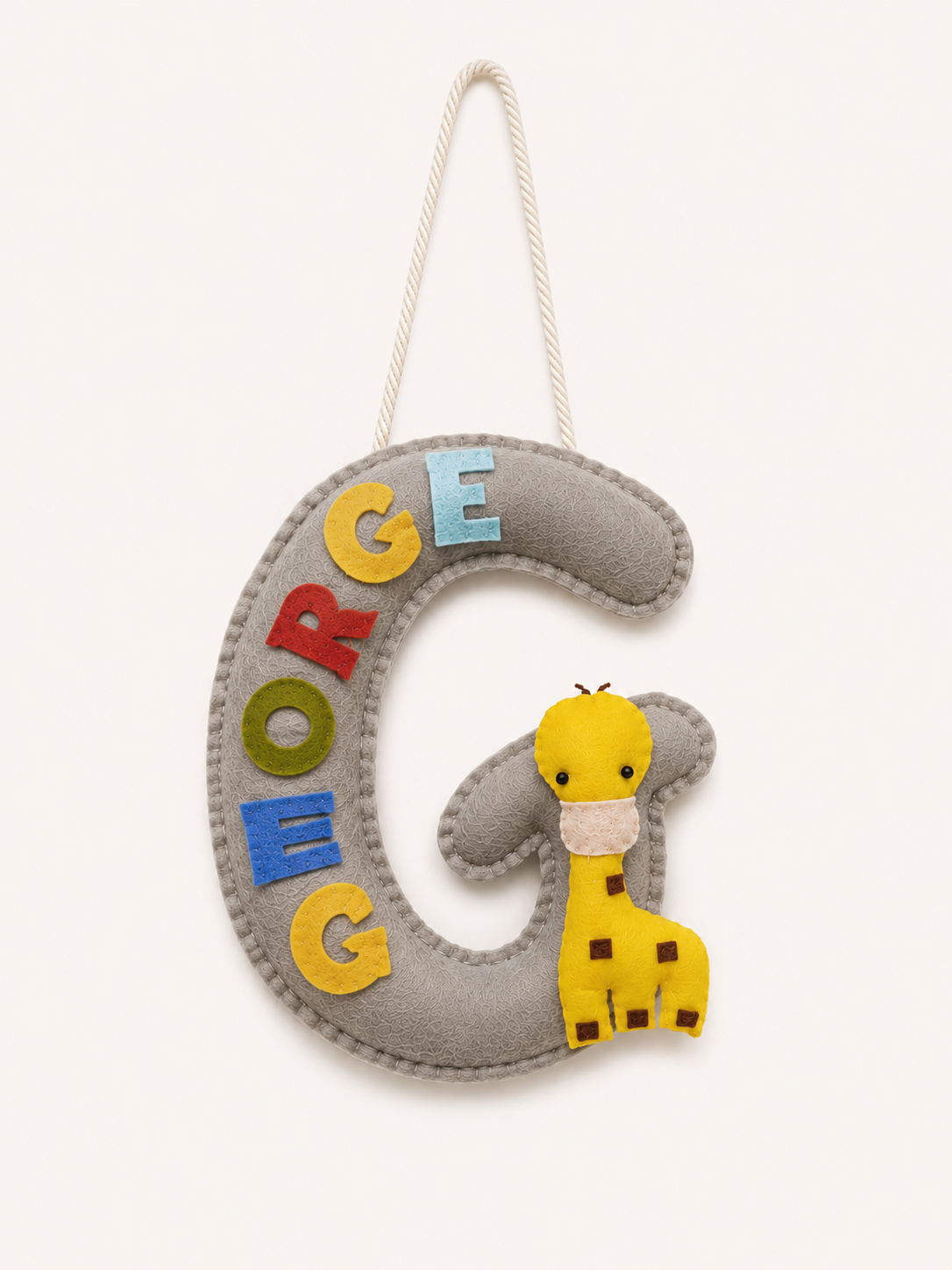 Giraffe_grey_initial_name_hanging