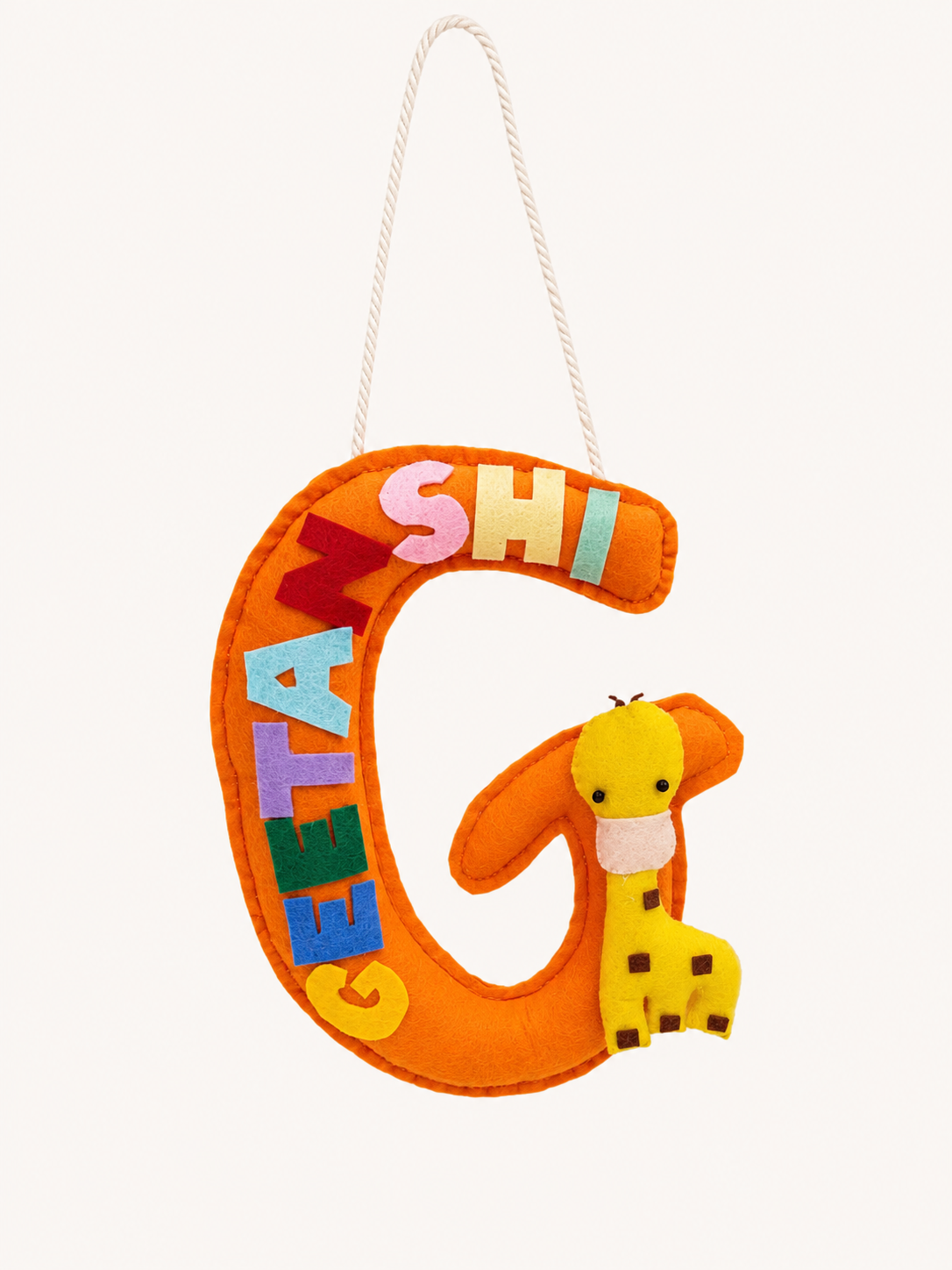 Giraffe_initial_name_hanging