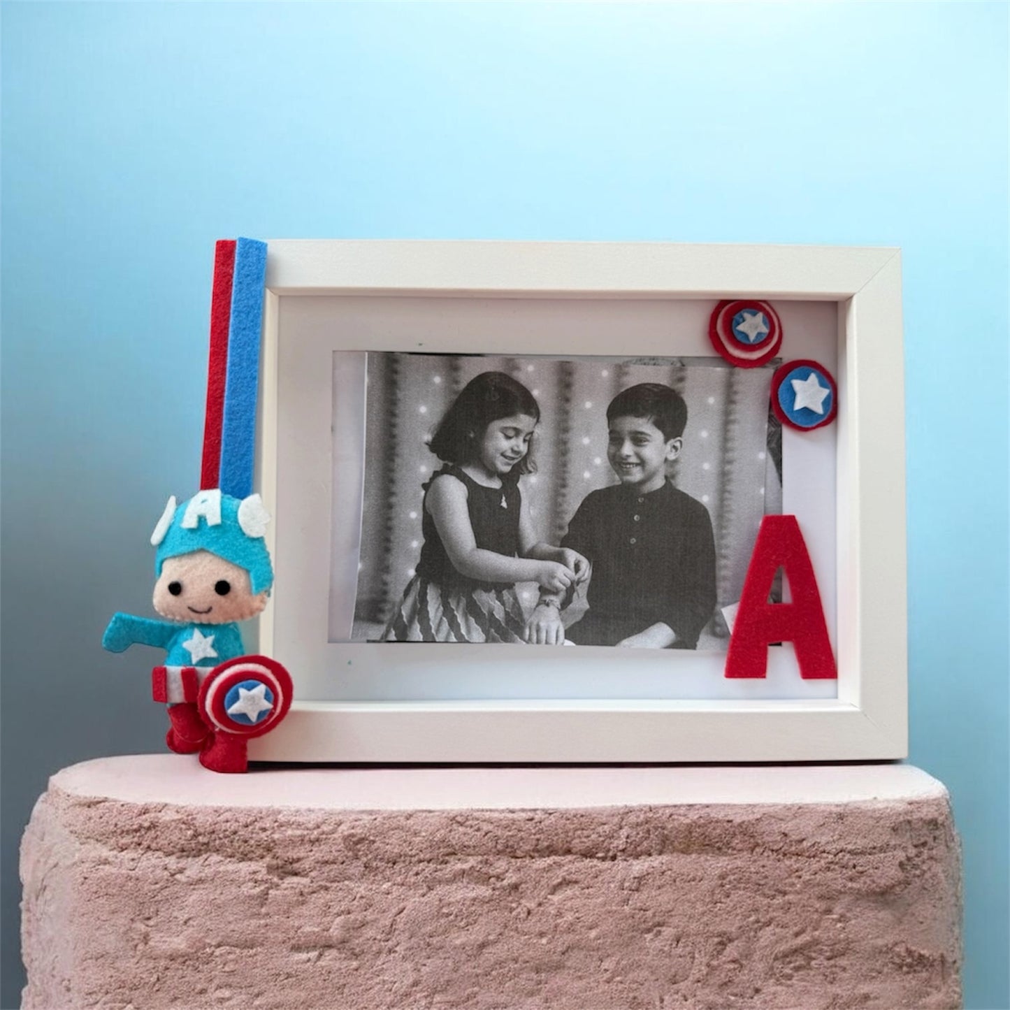 Captain America photoframe